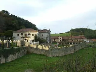 La Bolera Hotel