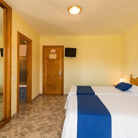 La Bolera Hotel 2*